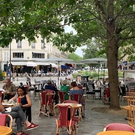 Apartment Charming Latin Quarter Courtyard Duplex For Four *