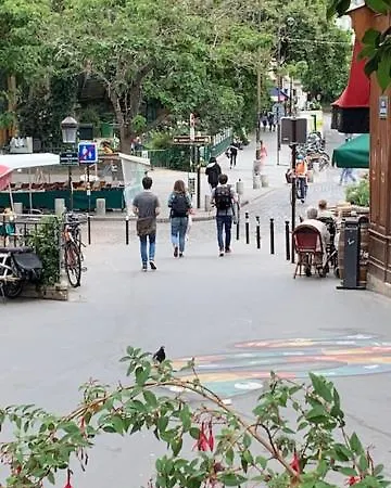 Apartment Charming Latin Quarter Courtyard Duplex For Four Paris