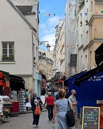 Appartement Charming Latin Quarter Courtyard Duplex For Four *